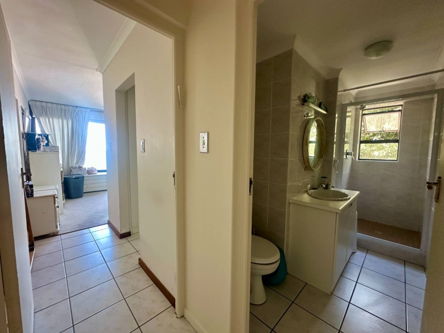 To Let 3 Bedroom Property for Rent in St James Western Cape